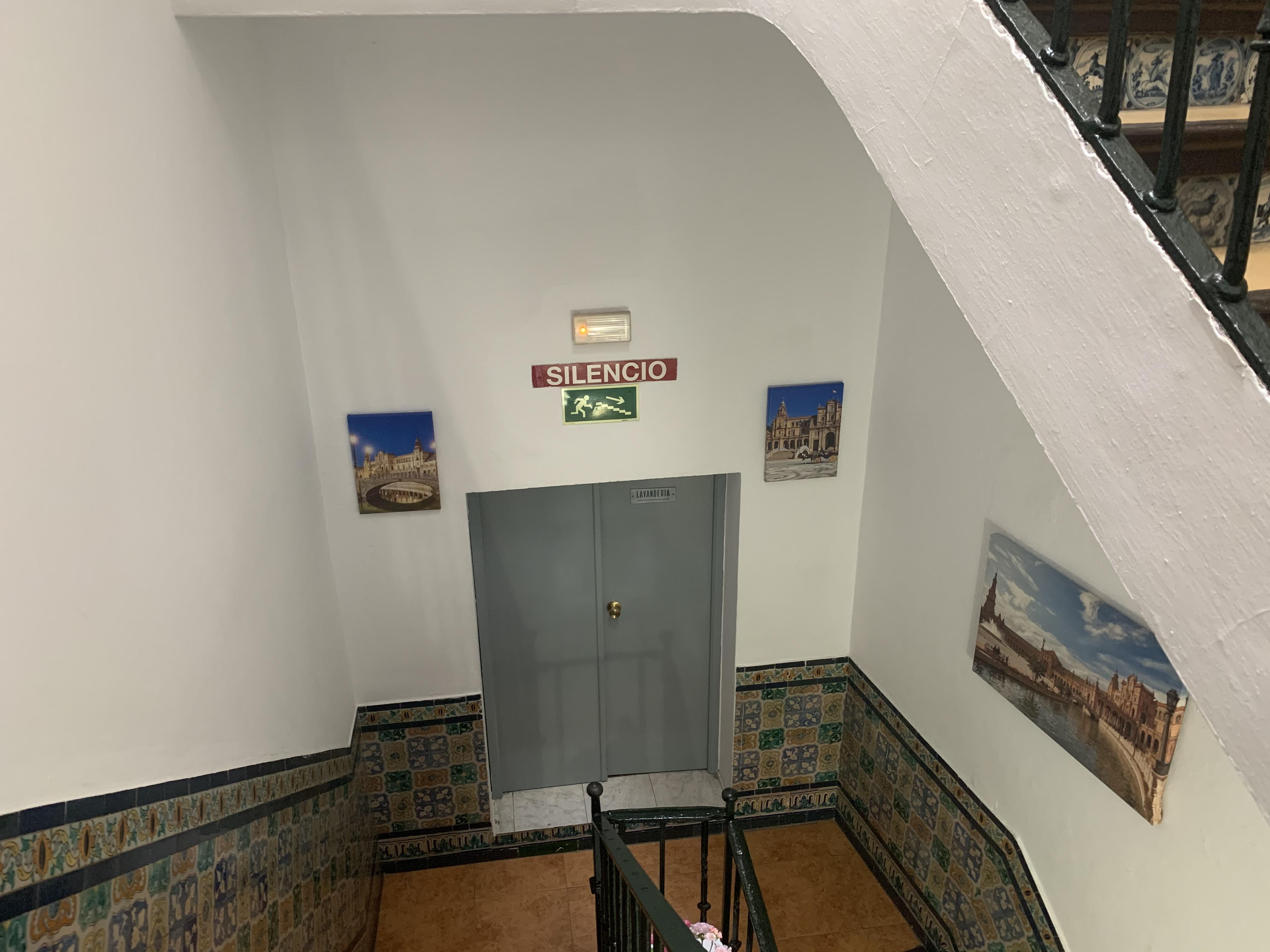 Hostal Alcobia Seville Ngoại thất bức ảnh