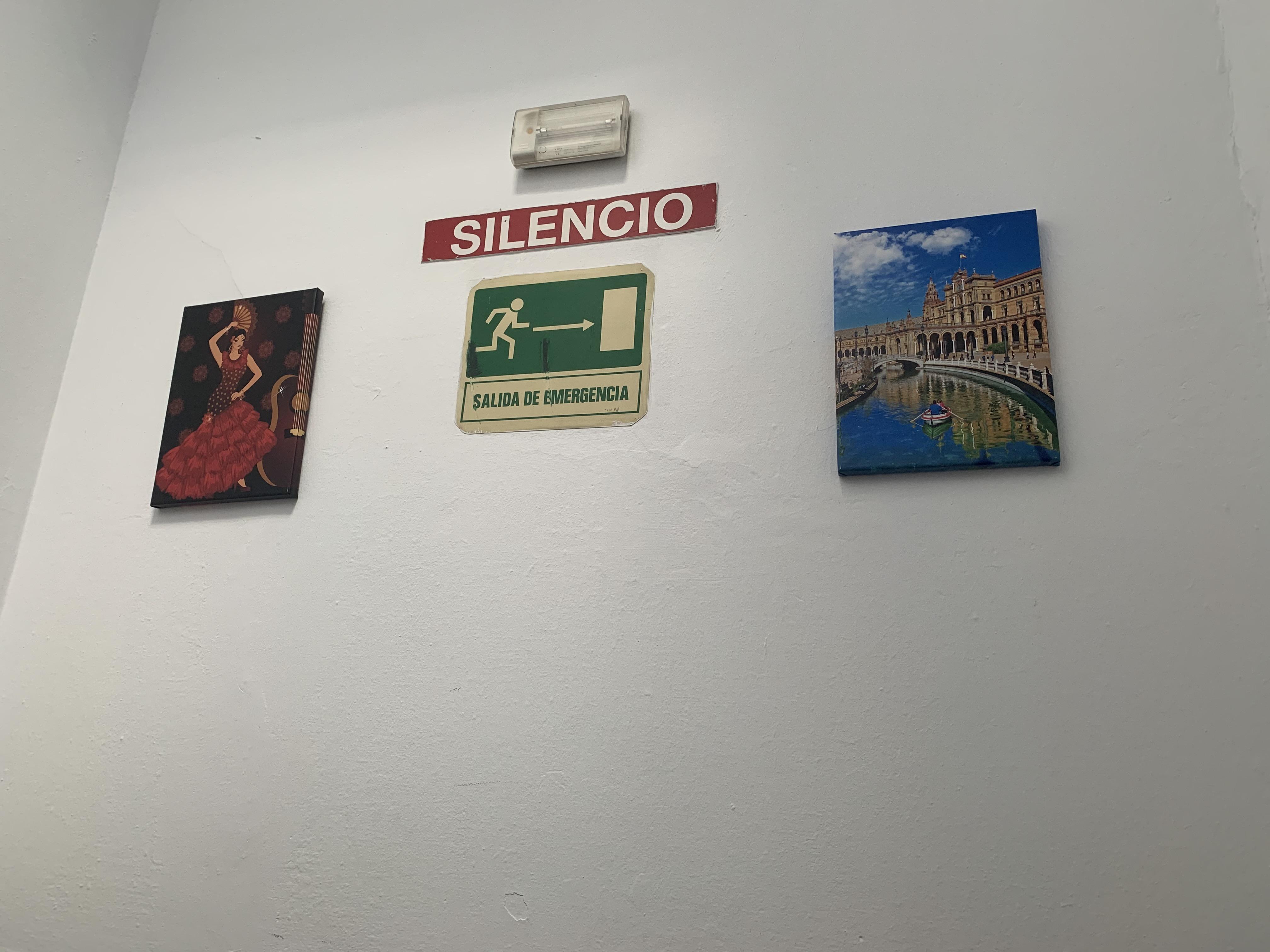Hostal Alcobia Seville Ngoại thất bức ảnh