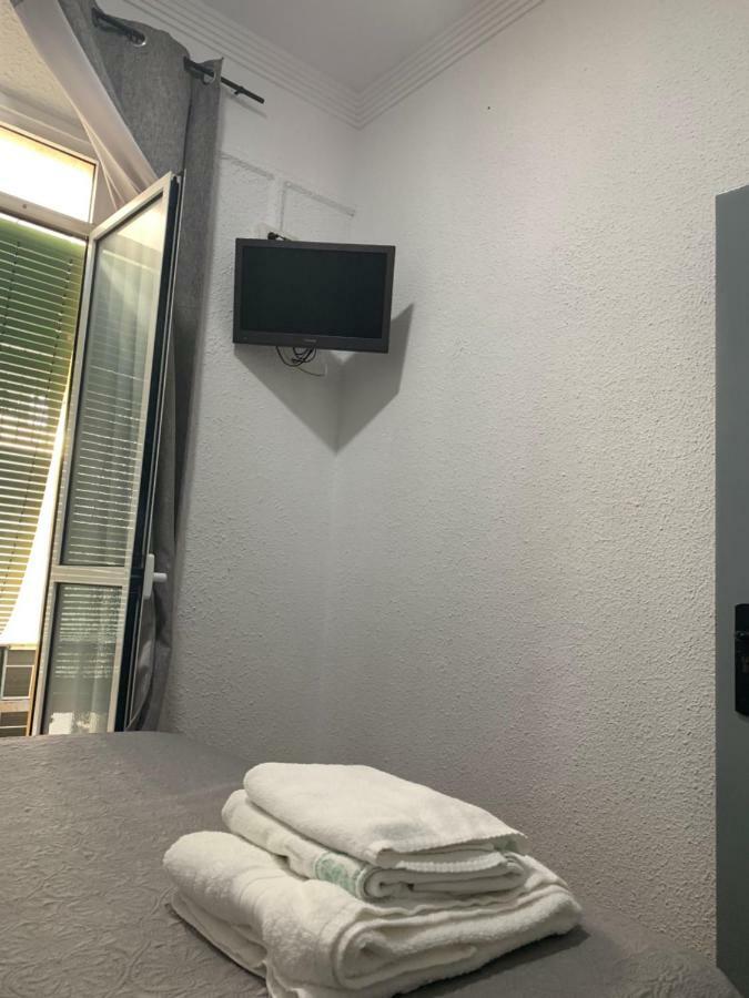 Hostal Alcobia Seville Ngoại thất bức ảnh